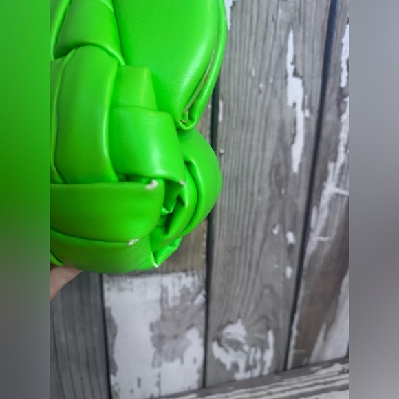 THEMOIRE’ Bios Woven Mantis Pochette in Green - Picture 4 of 12